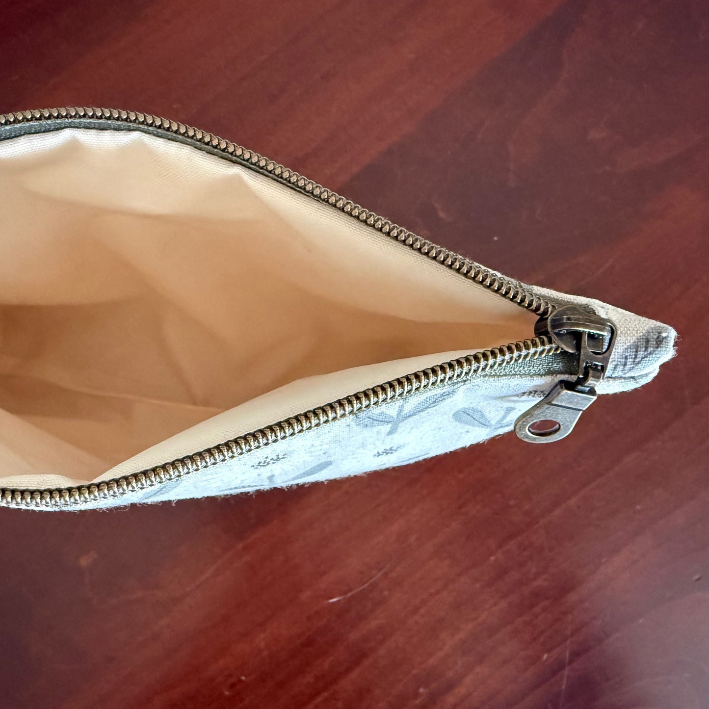 Daisy Canvas Pouch - Size L