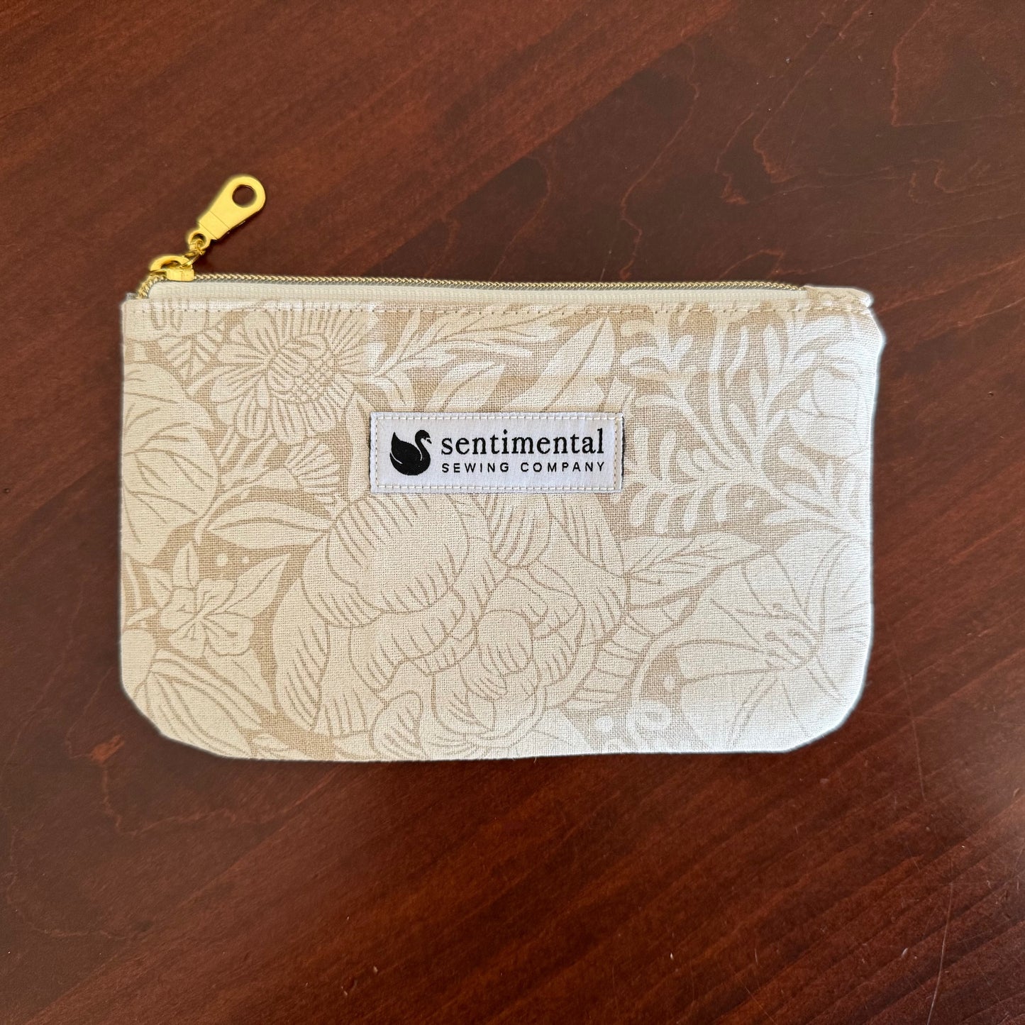 Graphic White Floral Card Pouch