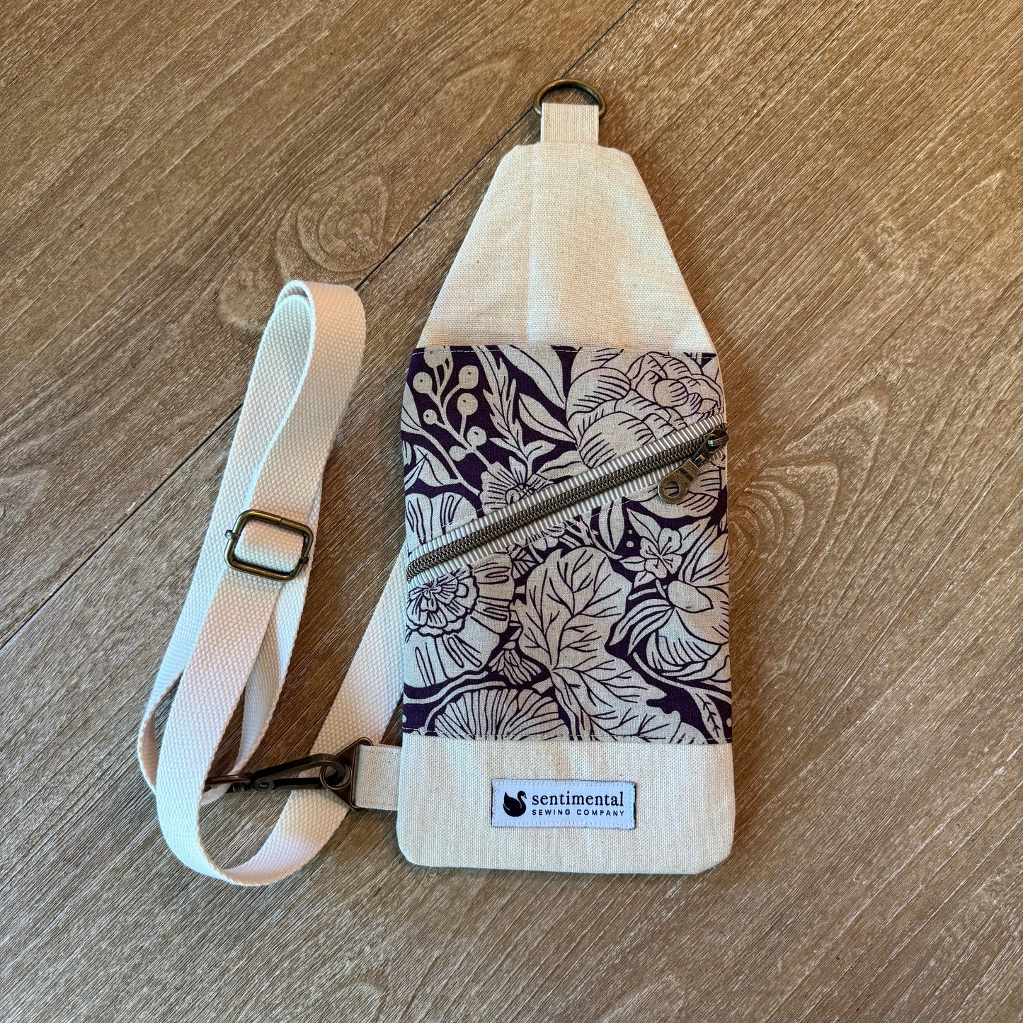 Mini Traveler Pouch - Graphic Purple Floral Print
